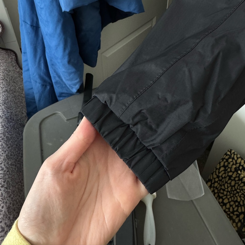The North Face Women’s DryVent Hooded Rain Jacket Black Size Medium - Picture 7 of 13